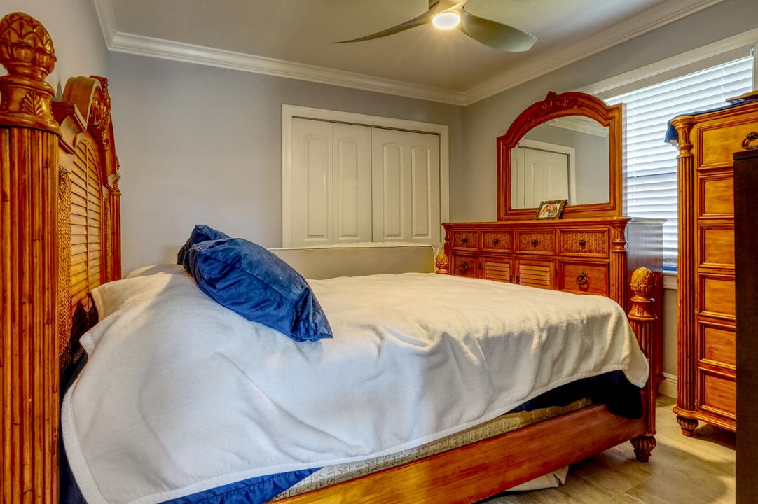 For Sale: $575,000 (3 beds, 2 baths, 1847 Square Feet)