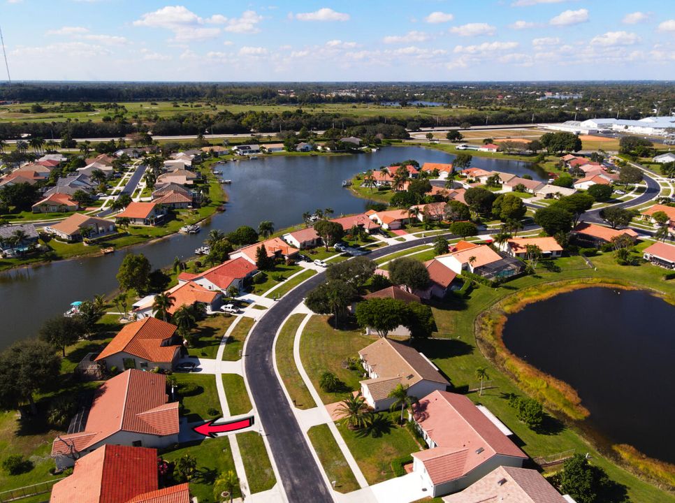 For Sale: $575,000 (3 beds, 2 baths, 1847 Square Feet)