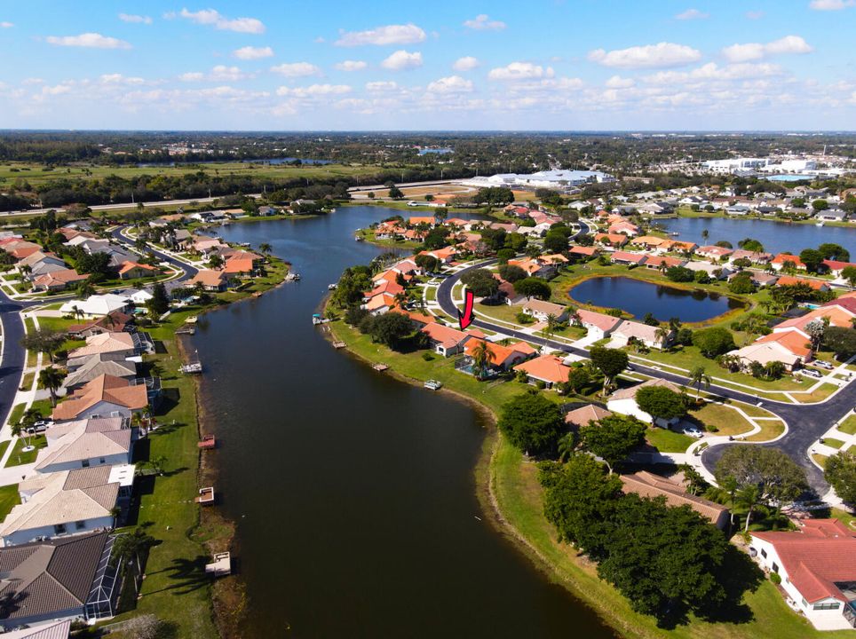 For Sale: $575,000 (3 beds, 2 baths, 1847 Square Feet)