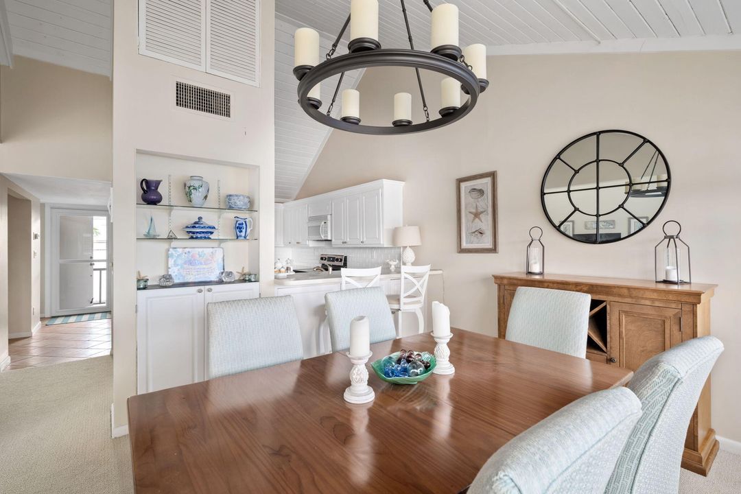 For Sale: $620,000 (2 beds, 2 baths, 1580 Square Feet)