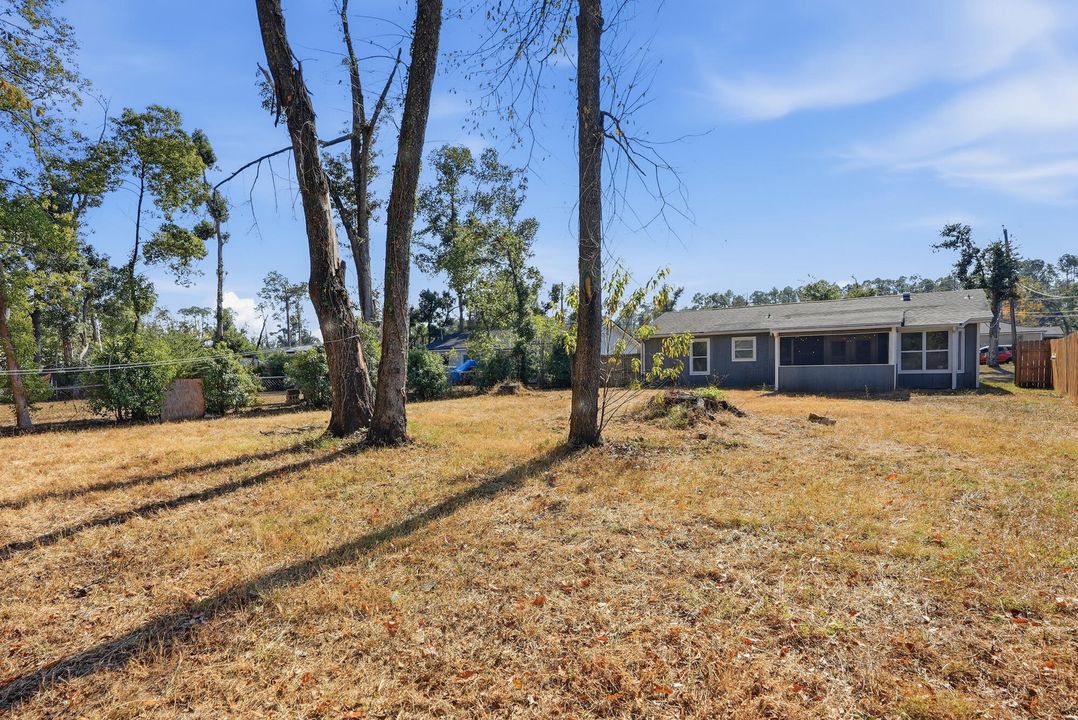 待售: $230,000 (3 贝兹, 2 浴室, 1030 平方英尺)