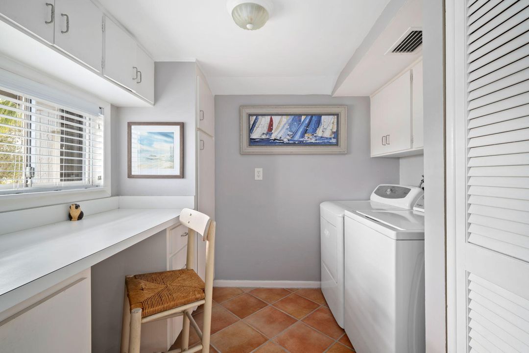 For Sale: $620,000 (2 beds, 2 baths, 1580 Square Feet)