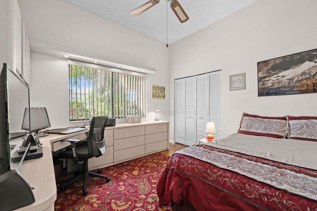 Active With Contract: $345,000 (2 beds, 2 baths, 1556 Square Feet)