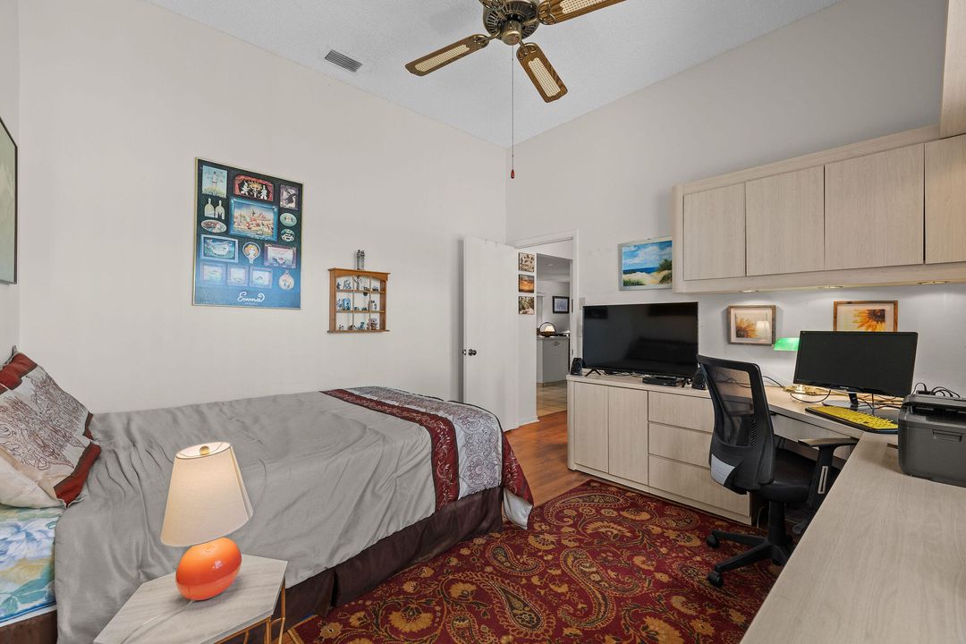 Active With Contract: $345,000 (2 beds, 2 baths, 1556 Square Feet)