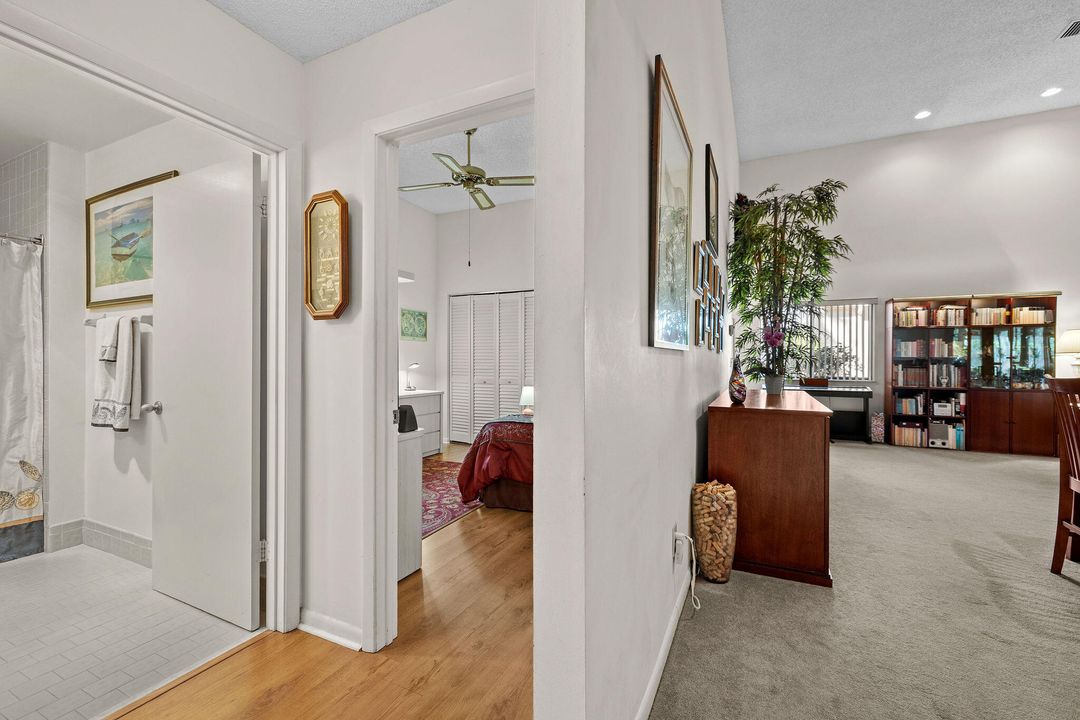 Active With Contract: $345,000 (2 beds, 2 baths, 1556 Square Feet)