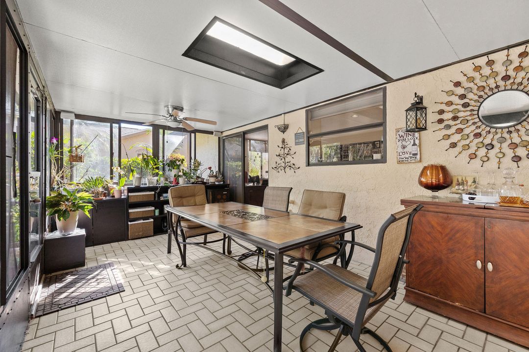 Active With Contract: $345,000 (2 beds, 2 baths, 1556 Square Feet)