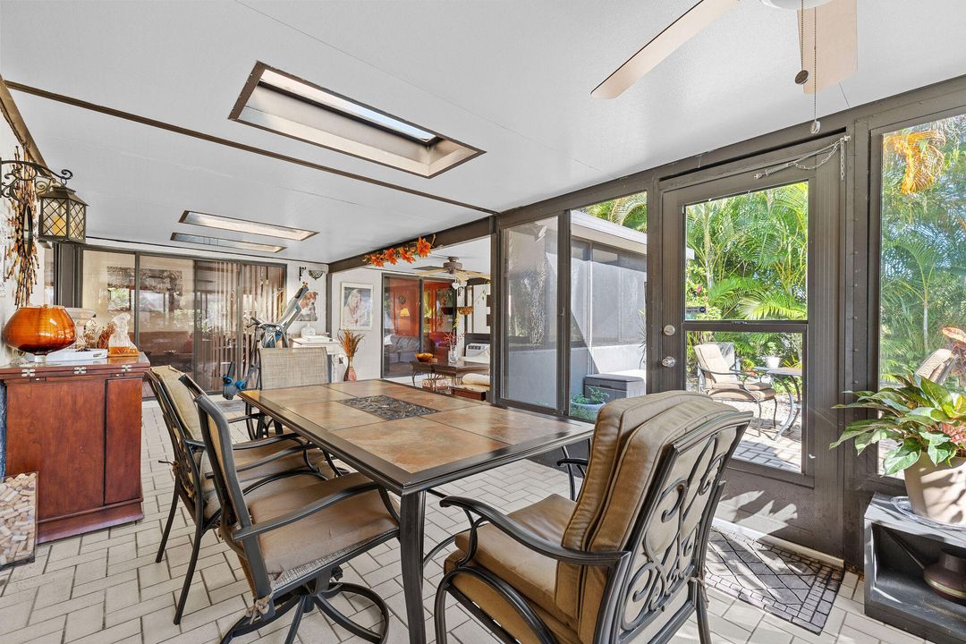 Active With Contract: $345,000 (2 beds, 2 baths, 1556 Square Feet)