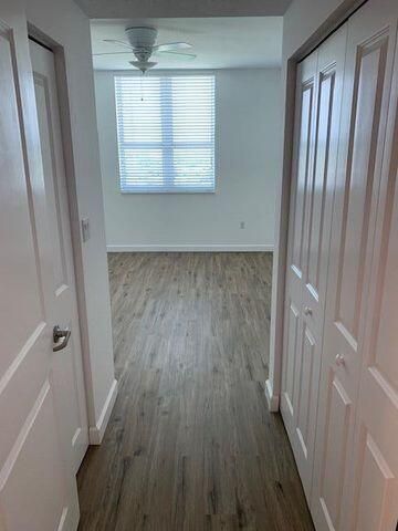 For Sale: $269,900 (1 beds, 1 baths, 805 Square Feet)