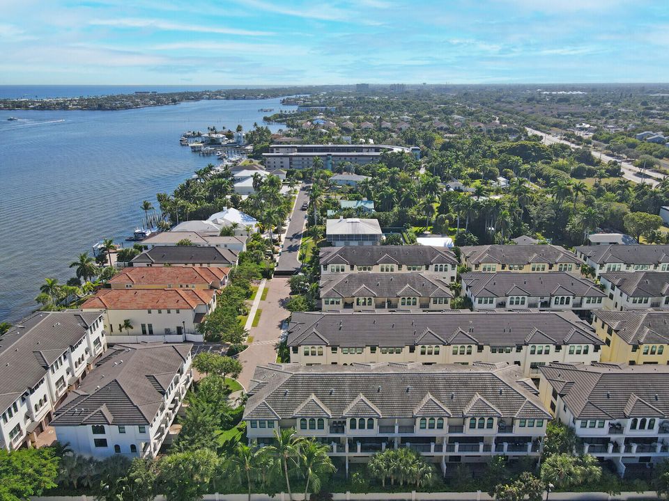 На продажу: $759,000 (3 спален, 2 ванн, 2487 Квадратных фут)