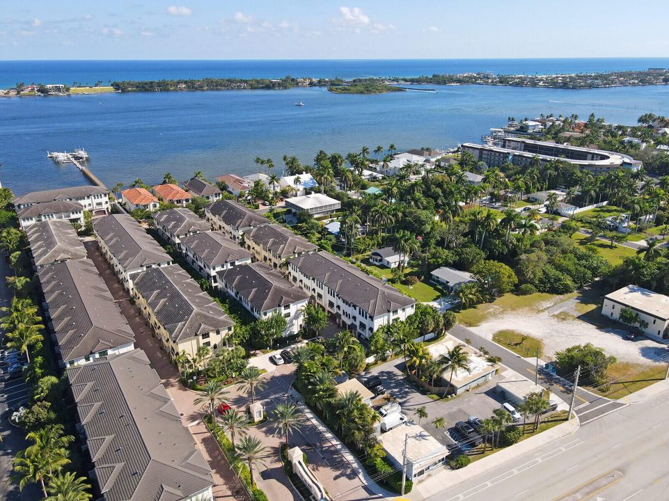 На продажу: $759,000 (3 спален, 2 ванн, 2487 Квадратных фут)