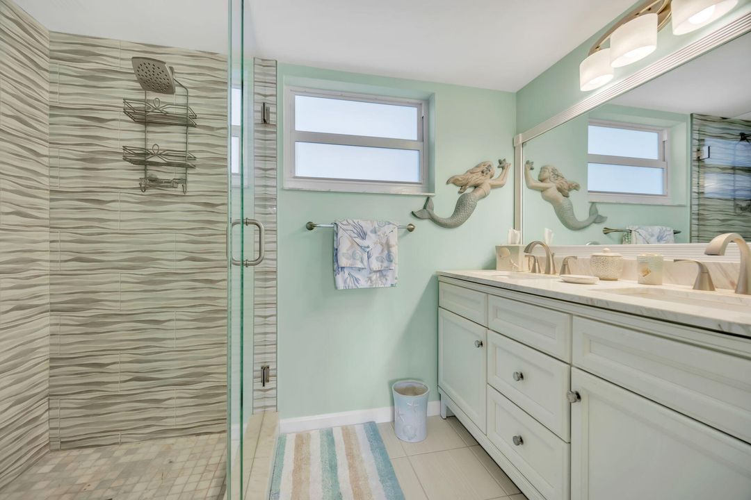 For Sale: $469,000 (2 beds, 2 baths, 1100 Square Feet)