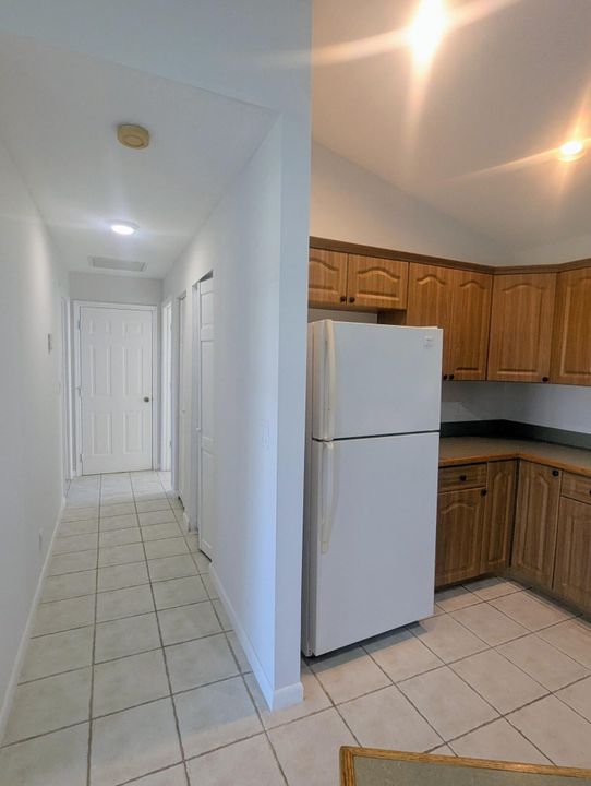 出租: $2,000 (1 贝兹, 1 浴室, 890 平方英尺)