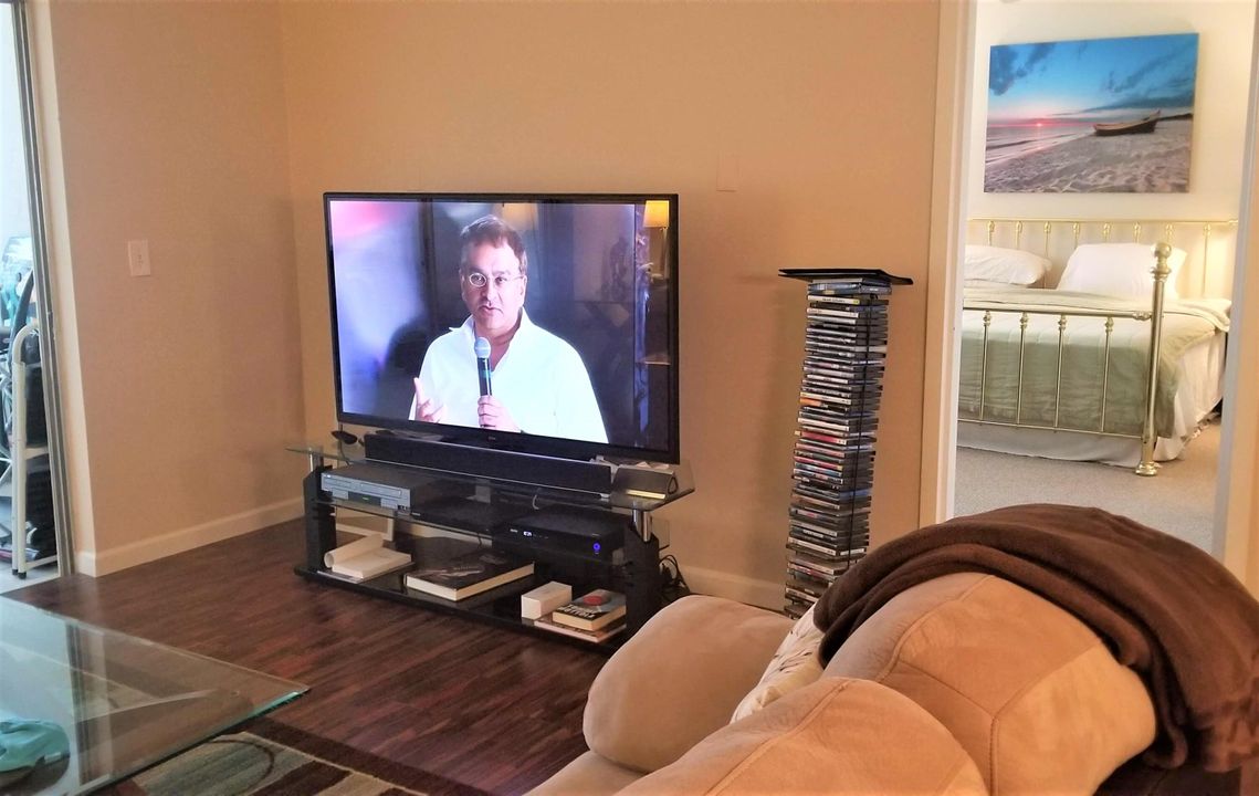 For Rent: $1,650 (2 beds, 2 baths, 920 Square Feet)