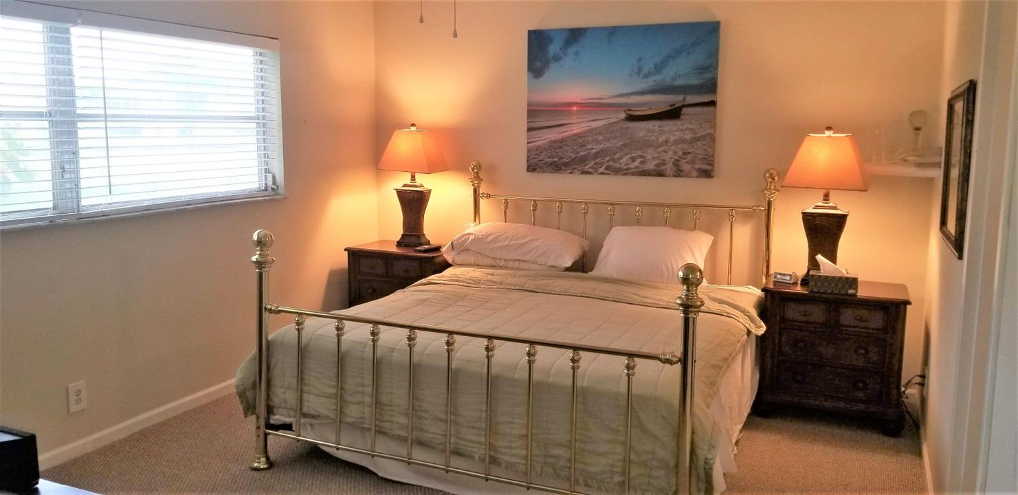 For Rent: $1,650 (2 beds, 2 baths, 920 Square Feet)