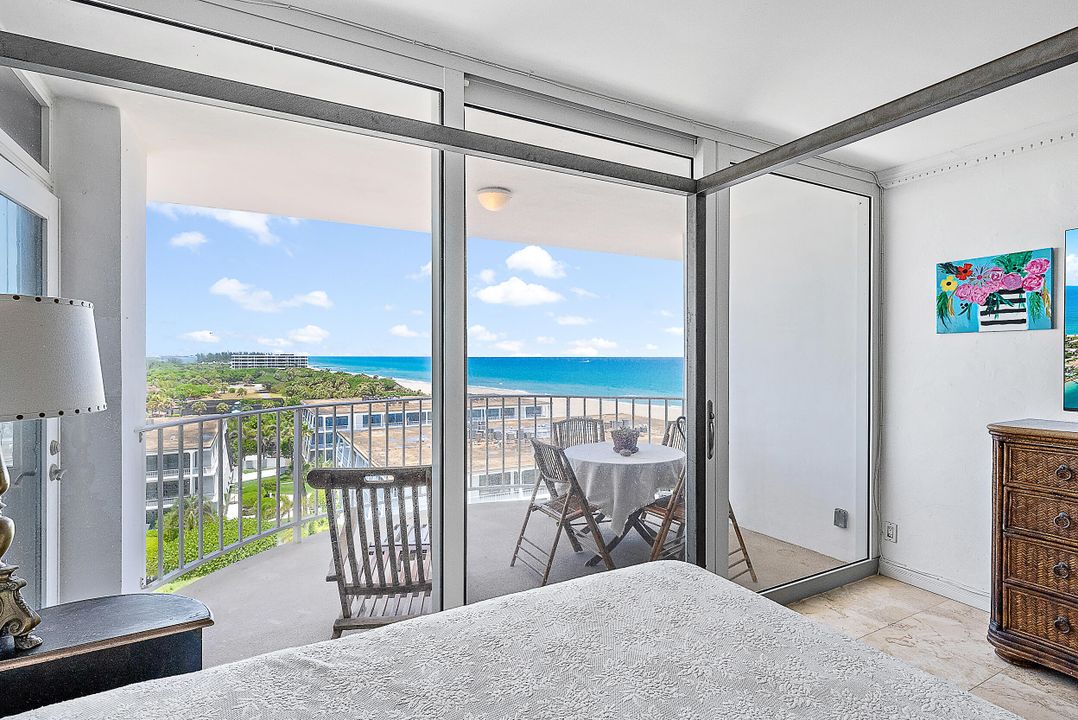 For Sale: $725,000 (1 beds, 1 baths, 1038 Square Feet)