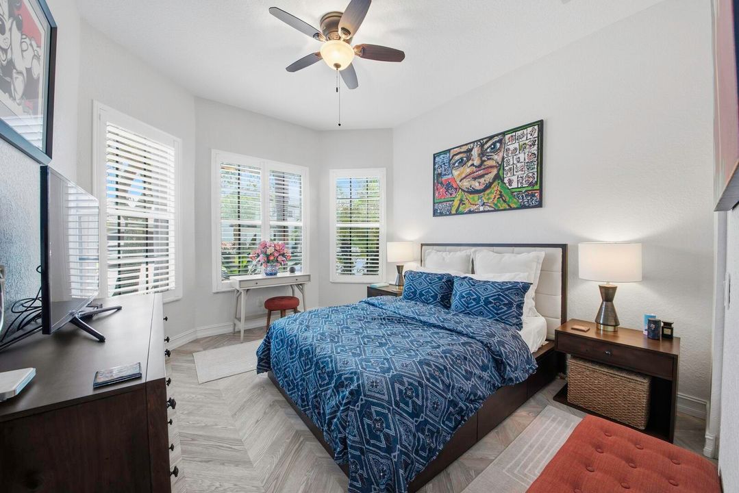 For Sale: $829,000 (4 beds, 3 baths, 2495 Square Feet)