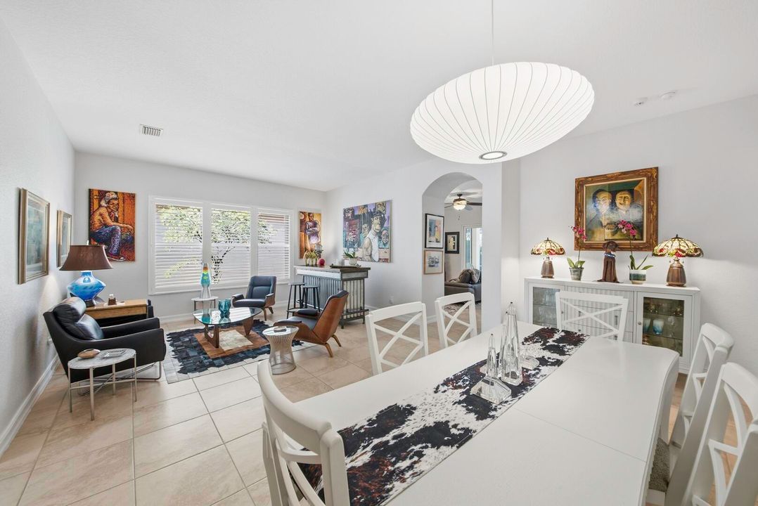 For Sale: $829,000 (4 beds, 3 baths, 2495 Square Feet)