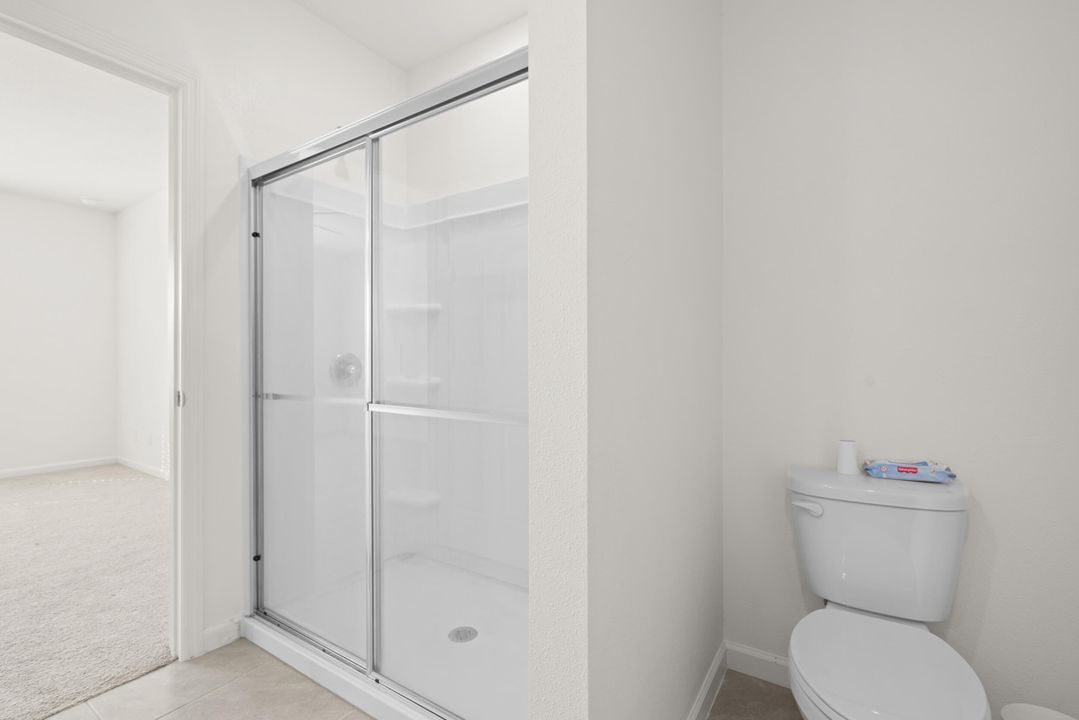 На продажу: $389,000 (3 спален, 2 ванн, 1504 Квадратных фут)