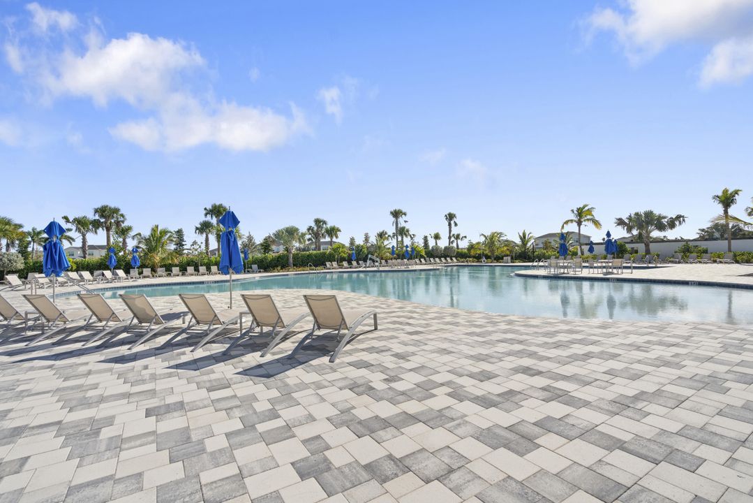 На продажу: $389,000 (3 спален, 2 ванн, 1504 Квадратных фут)