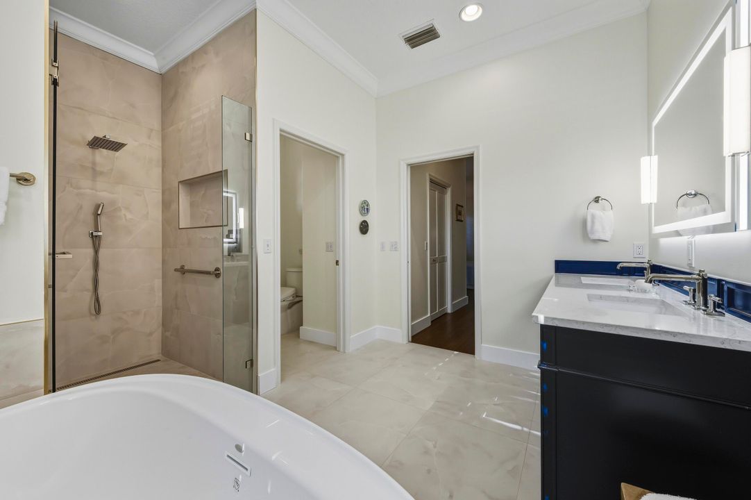 待售: $1,700,000 (4 贝兹, 3 浴室, 2845 平方英尺)