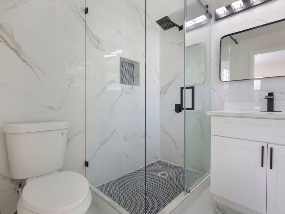 For Rent: $3,750 (4 beds, 2 baths, 1148 Square Feet)