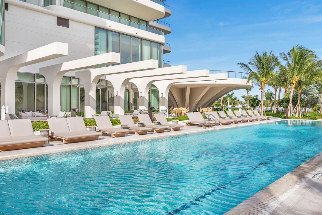 For Sale: $9,495,000 (3 beds, 3 baths, 3834 Square Feet)