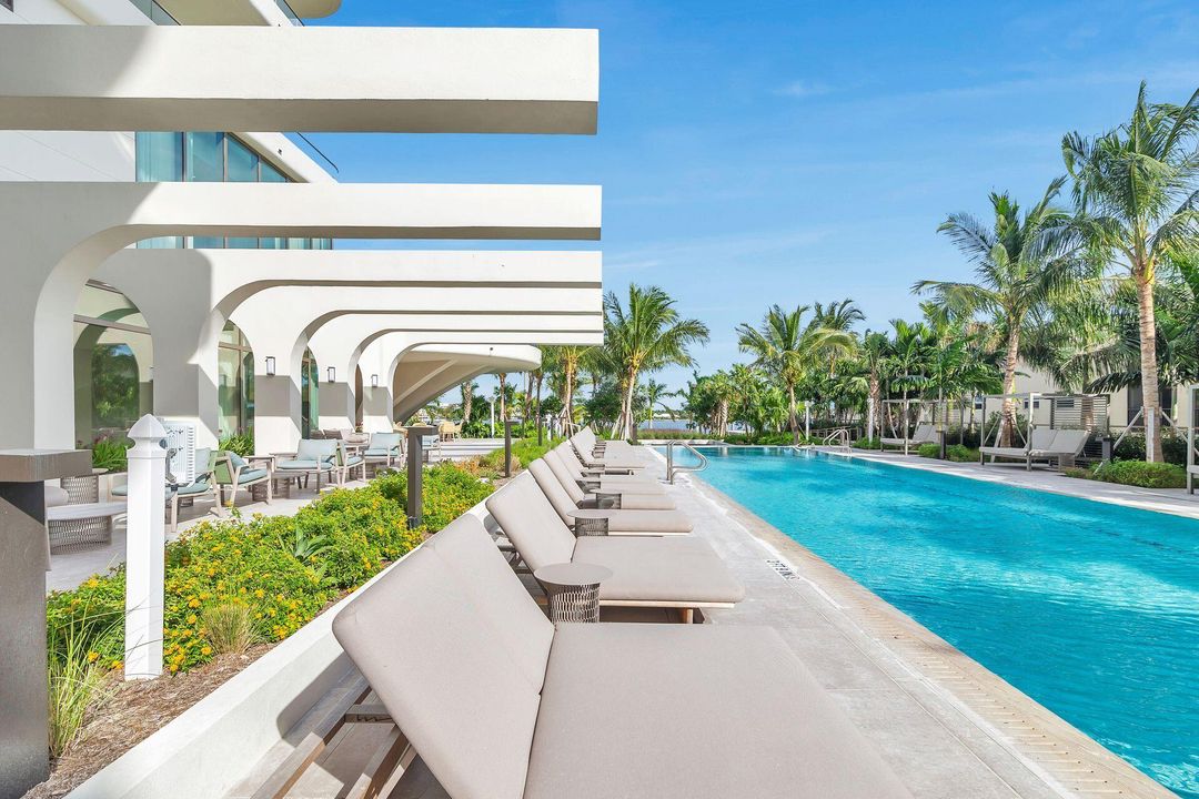 For Sale: $9,495,000 (3 beds, 3 baths, 3834 Square Feet)