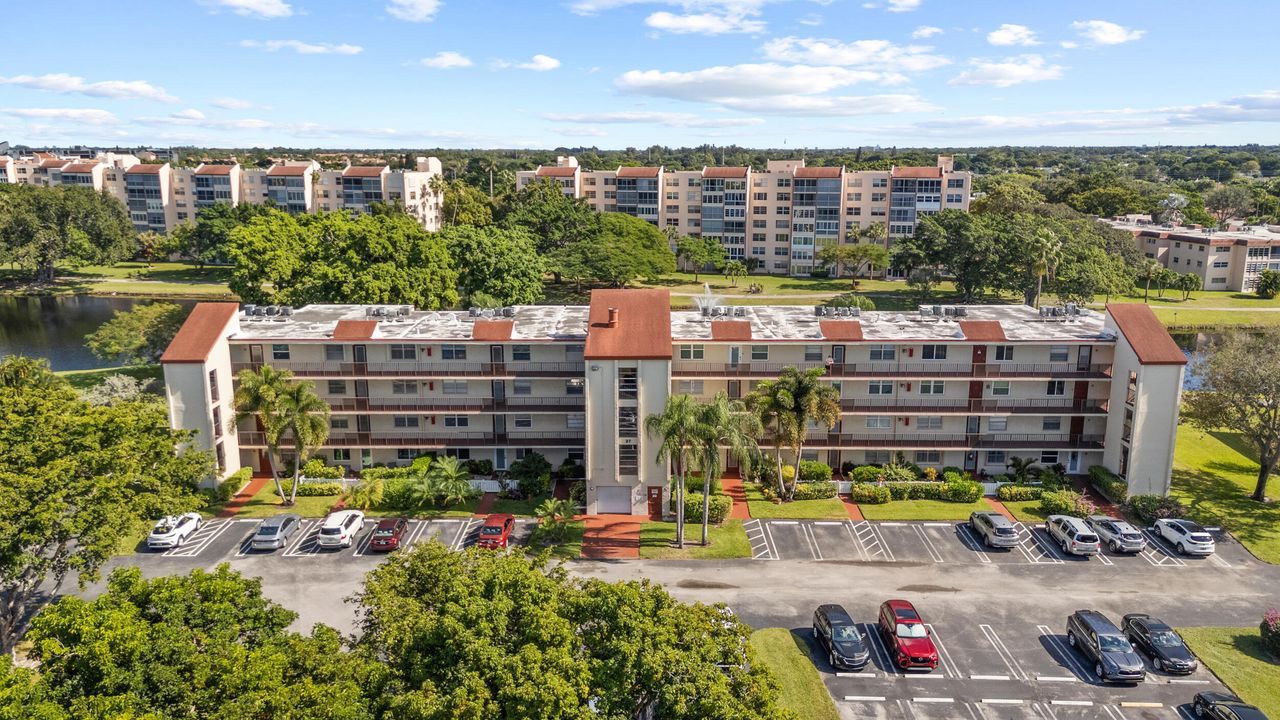 待售: $139,995 (2 贝兹, 2 浴室, 1006 平方英尺)