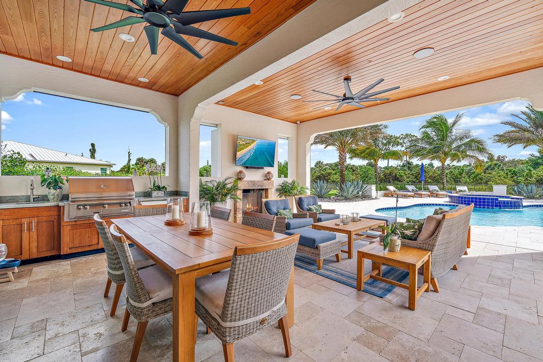 На продажу: $4,195,000 (5 спален, 5 ванн, 4578 Квадратных фут)