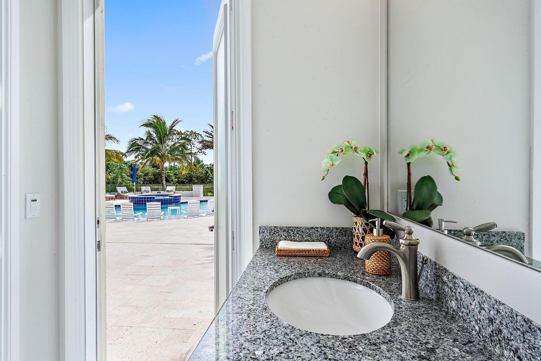 На продажу: $4,195,000 (5 спален, 5 ванн, 4578 Квадратных фут)