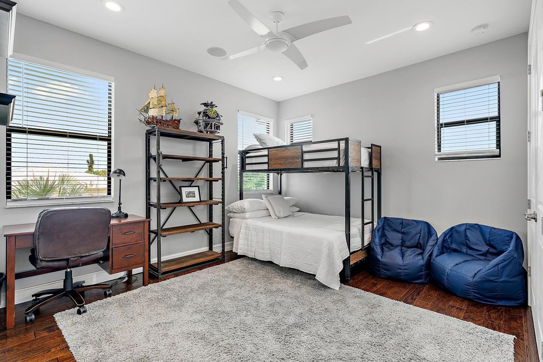 На продажу: $4,195,000 (5 спален, 5 ванн, 4578 Квадратных фут)