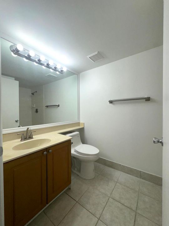 For Sale: $284,900 (3 beds, 2 baths, 1184 Square Feet)