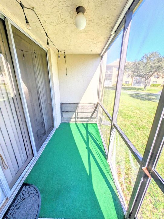 На продажу: $165,000 (1 спален, 1 ванн, 653 Квадратных фут)