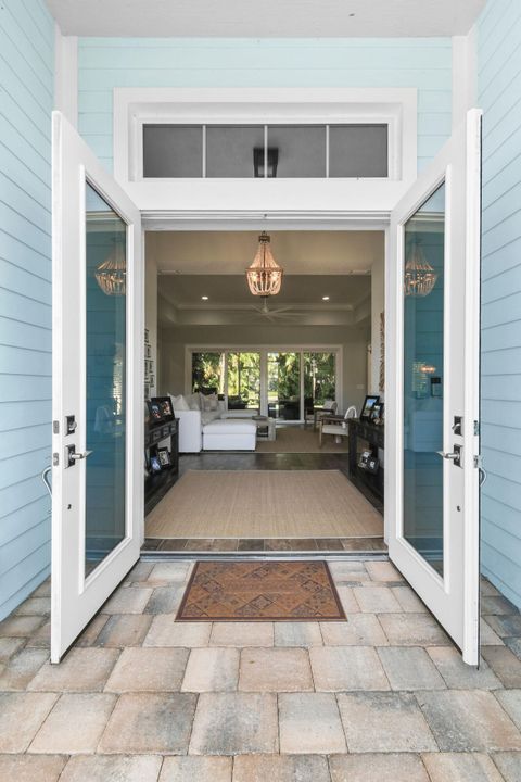 For Rent: $3,500 (3 beds, 3 baths, 2149 Square Feet)