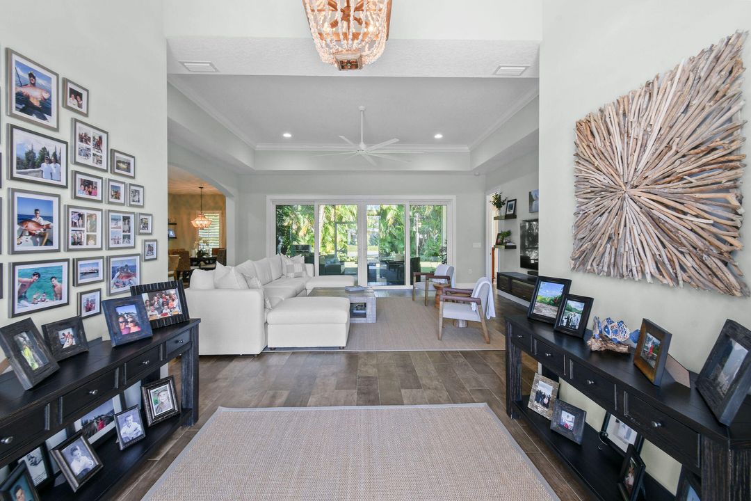 For Rent: $3,500 (3 beds, 3 baths, 2149 Square Feet)