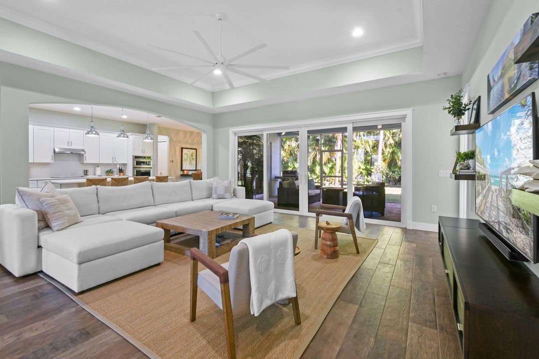 For Rent: $3,500 (3 beds, 3 baths, 2149 Square Feet)