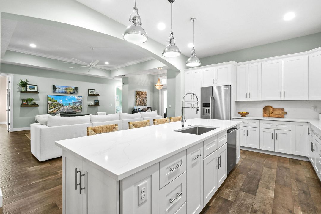 For Rent: $3,500 (3 beds, 3 baths, 2149 Square Feet)