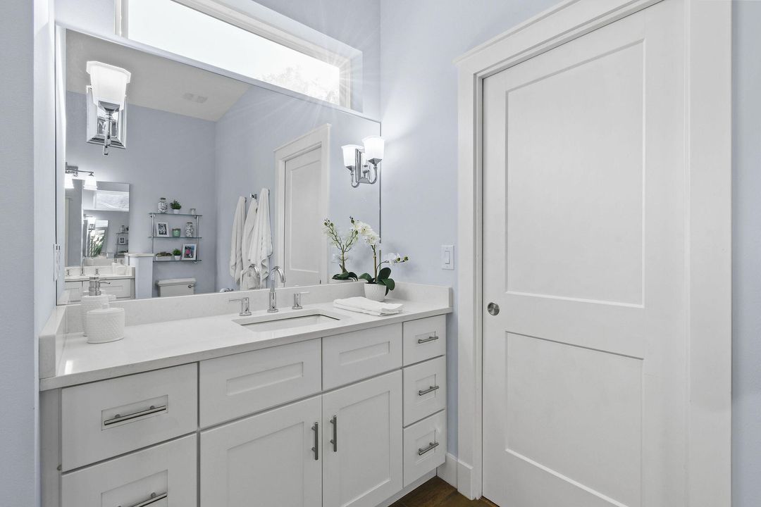 For Rent: $3,500 (3 beds, 3 baths, 2149 Square Feet)