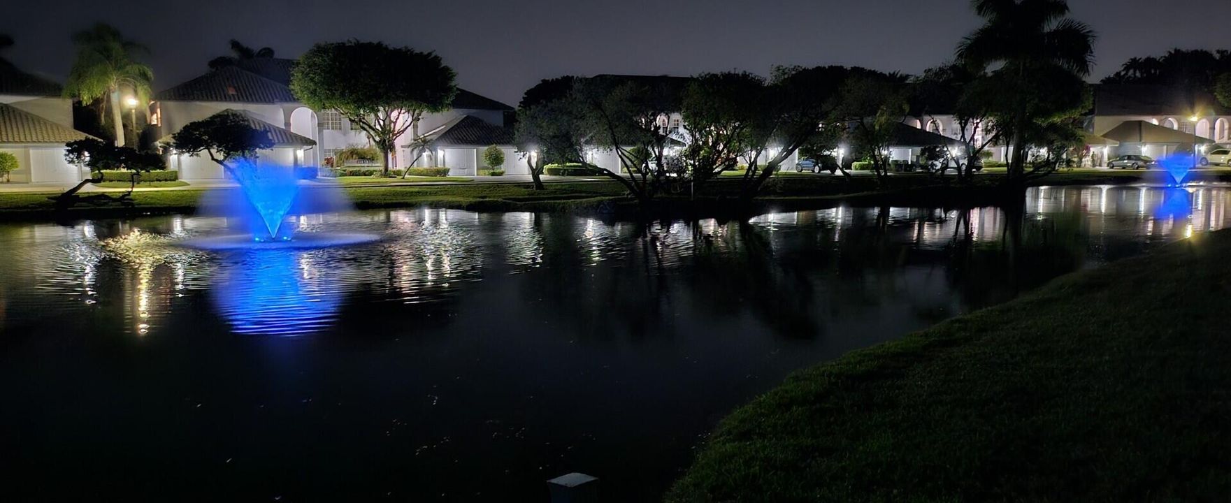 For Sale: $329,000 (2 beds, 2 baths, 1401 Square Feet)