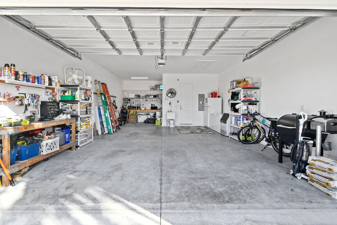 For Rent: $3,500 (3 beds, 3 baths, 2149 Square Feet)