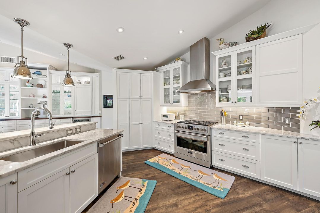 На продажу: $4,700,000 (3 спален, 2 ванн, 2873 Квадратных фут)