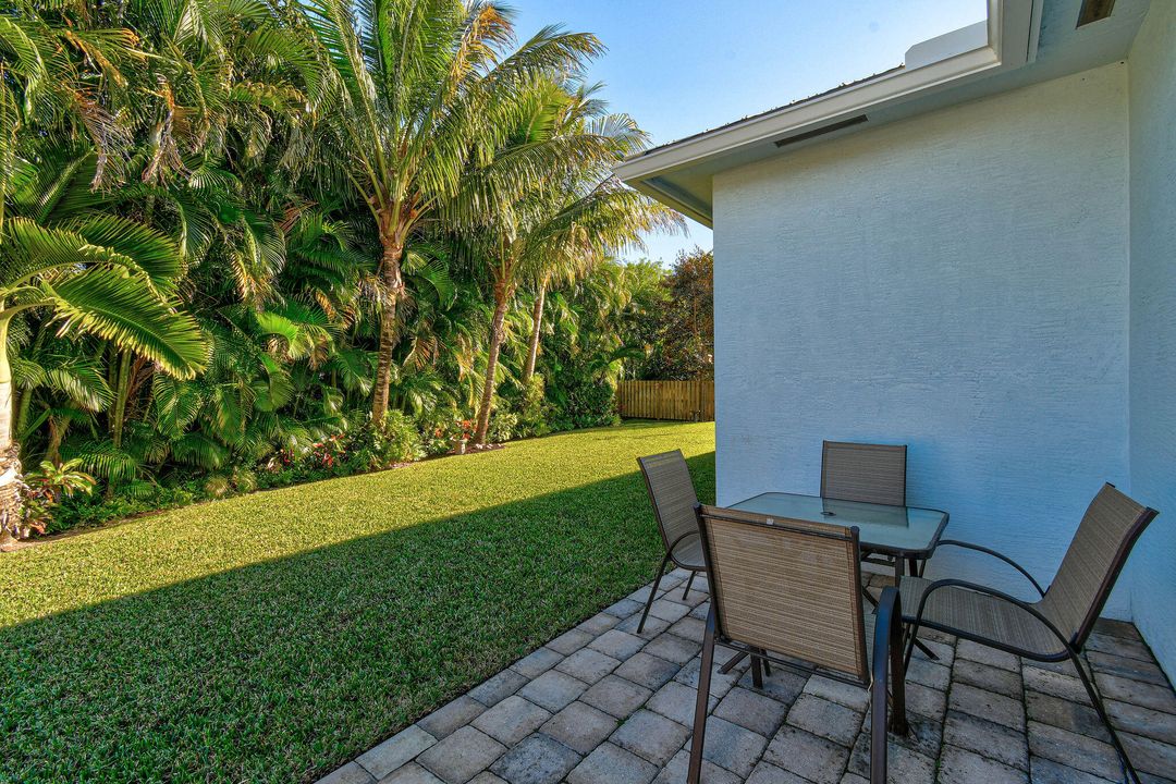 For Rent: $3,500 (3 beds, 3 baths, 2149 Square Feet)