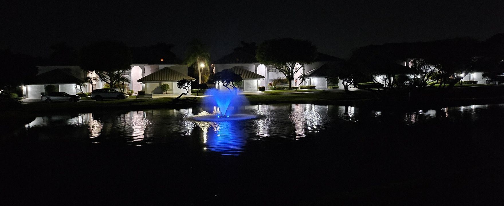 For Sale: $329,000 (2 beds, 2 baths, 1401 Square Feet)