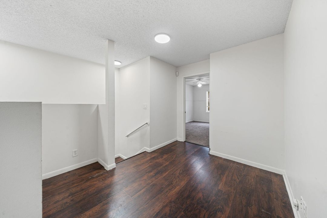 На продажу: $400,000 (3 спален, 3 ванн, 1777 Квадратных фут)