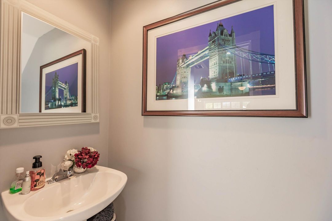 Activo con contrato: $389,500 (3 camas, 2 baños, 1298 Pies cuadrados)