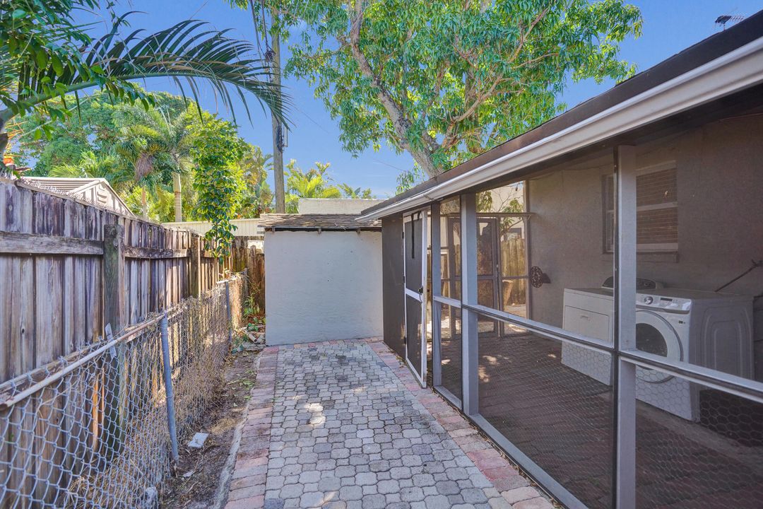 待售: $445,000 (2 贝兹, 2 浴室, 884 平方英尺)