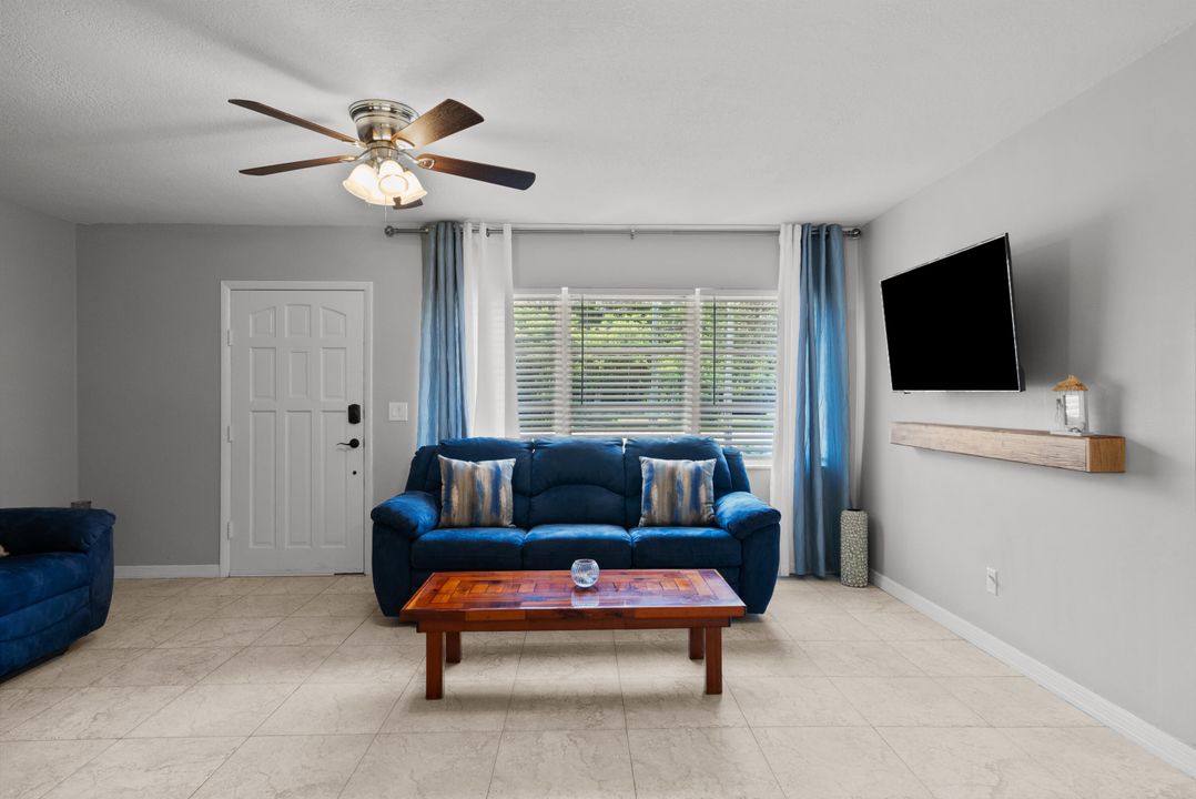 For Rent: $10,000 (3 beds, 2 baths, 1870 Square Feet)