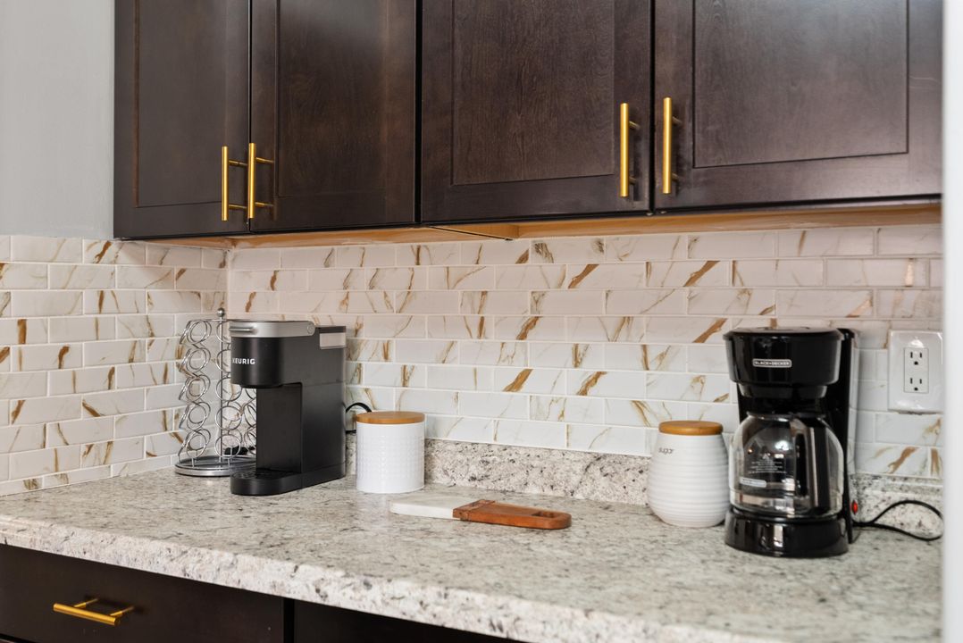 For Rent: $10,000 (3 beds, 2 baths, 1870 Square Feet)