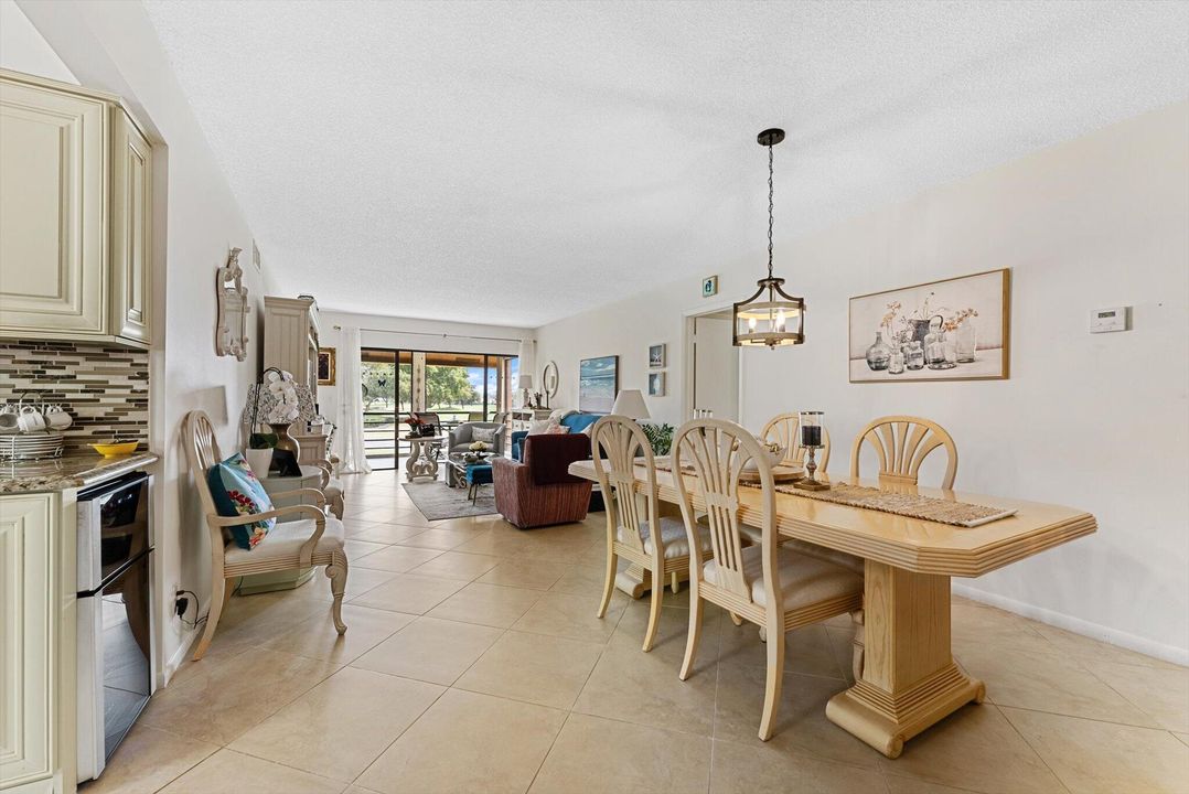 For Rent: $4,000 (2 beds, 2 baths, 1196 Square Feet)