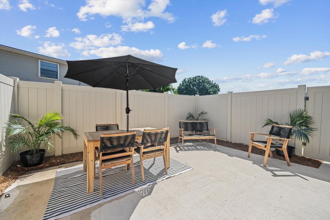 En Venta: $399,000 (3 camas, 2 baños, 1683 Pies cuadrados)